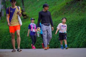 BIB: 5118
                            <button type="button" onclick="openModal(18889961)" class="btn btn-primary btn-sm float-right btn-popup" data-toggle="modal" data-target=".modal-high-quality">
                        <i class="fas fa-shopping-cart"></i> Add to Cart
                    </button>
                                            <button type="button" onclick="isThisMe(18889961, true)" class="btn btn-success btn-sm float-right btn-popup btn-isme hidden" data-toggle="tooltip" data-placement="bottom" title="นี่คือรูปของคุณใช่ไหม คลิกที่นี่เพื่อเอาเข้าอัลบั้ม">
                        <i class="fas fa-plus"></i> Add to album
                    </button>
                    <button type="button" onclick="isThisMe(18889961, false)" class="btn btn-warning btn-sm float-right btn-popup btn-isnotme hidden">
                        <i class="fas fa-ban"></i> Remove from album
                    </button>